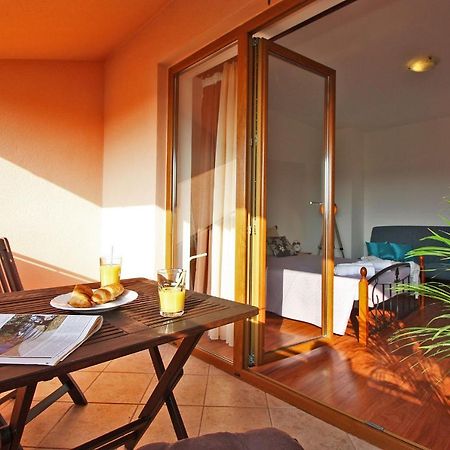 Brijunisol - 3 Apartments Top Position Near The Beautiful Beach Fazana Ngoại thất bức ảnh