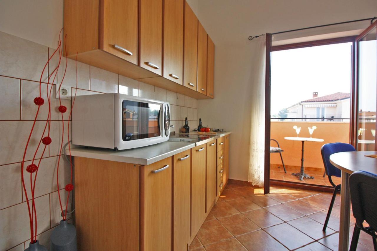 Brijunisol - 3 Apartments Top Position Near The Beautiful Beach Fazana Ngoại thất bức ảnh