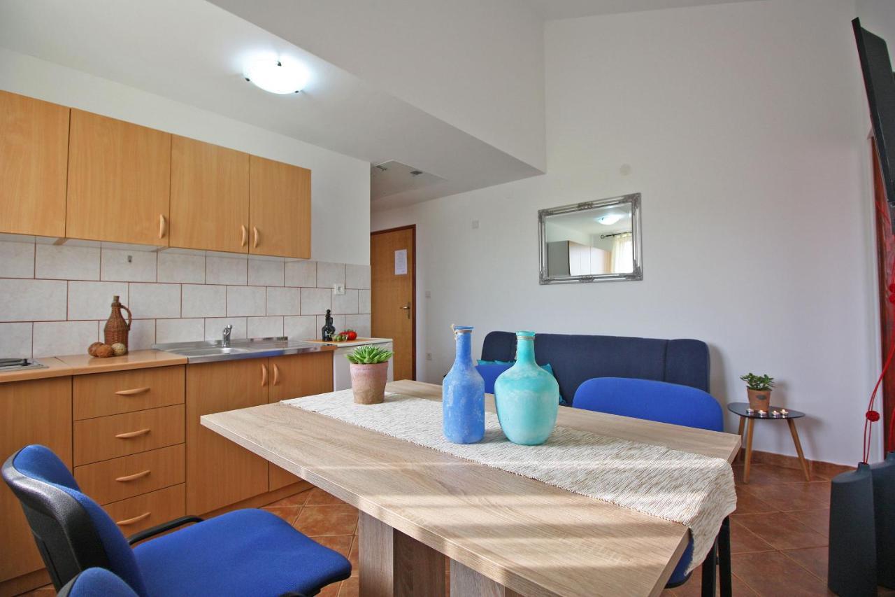 Brijunisol - 3 Apartments Top Position Near The Beautiful Beach Fazana Ngoại thất bức ảnh